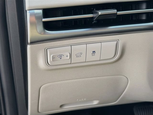 Certified 2025 Hyundai Tucson SEL FWD image 10