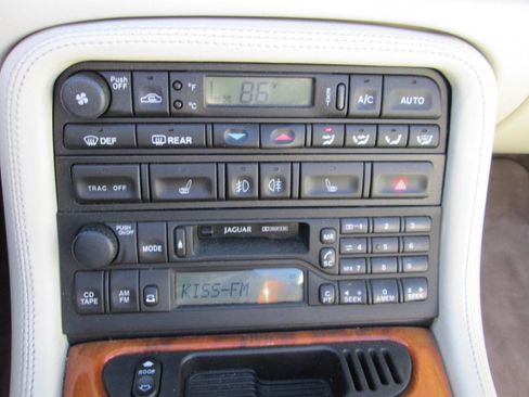 Used 1998 Jaguar XK8 Convertible image 7