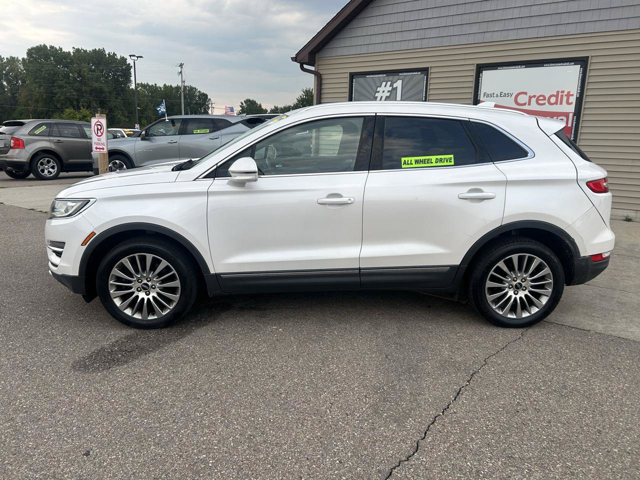 Used 2016 Lincoln MKC Reserve AWD/4WD image 8