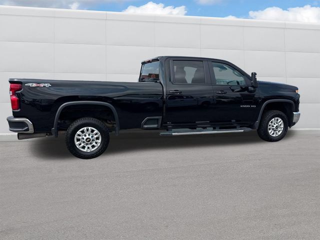 Used 2025 Chevrolet Silverado 2500 LT w/ Safety Package AWD/4WD image 7