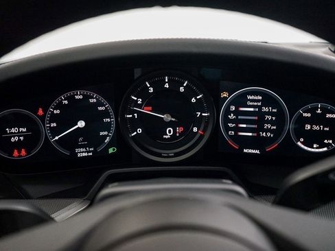 Used 2024 Porsche 911 Carrera image 27