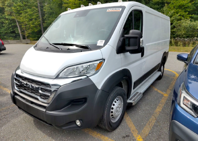 Used 2025 RAM ProMaster 2500 w/ U-Haul Equipment Group FWD image 3
