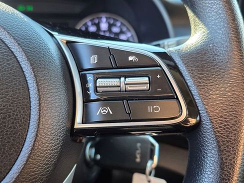 Used 2023 Kia Forte LXS w/ LXS Technology Package image 25