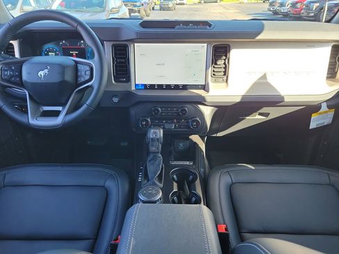 New 2025 Ford Bronco Outer Banks image 11