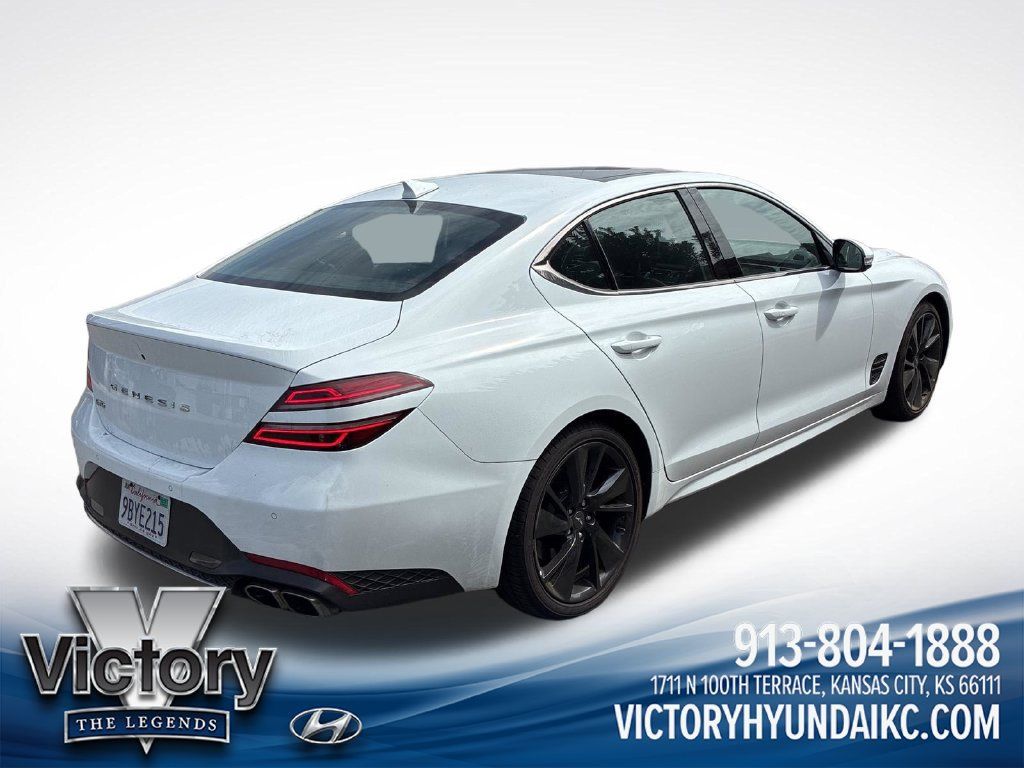 Used 2023 Genesis G70 2.0T w/ Sport Prestige Package RWD image 5