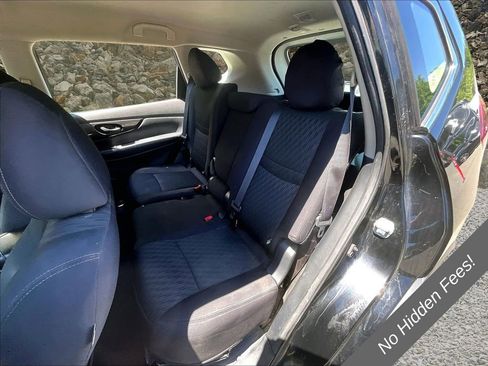 Used 2019 Nissan Rogue S AWD/4WD image 23