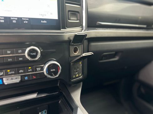 Used 2023 Ford F350 Lariat w/ Lariat Ultimate Package image 39