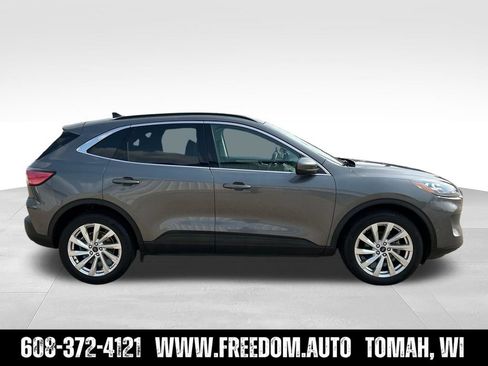 Used 2021 Ford Escape Titanium w/ Titanium Elite Package AWD/4WD image 4