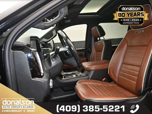 Used 2024 GMC Sierra 3500 Denali Ultimate AWD/4WD image 9