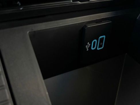 New 2026 Ford F350 Lariat w/ Black Appearance Package image 43