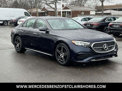 New 2026 Mercedes-Benz E 350 4MATIC Sedan image 8