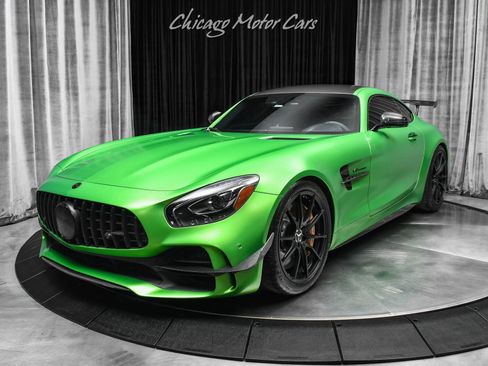 Used 2018 Mercedes-Benz AMG GT R image 2