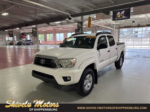 Used 2013 Toyota Tacoma 4x4 Double Cab w/ SR5 Pkg image 1
