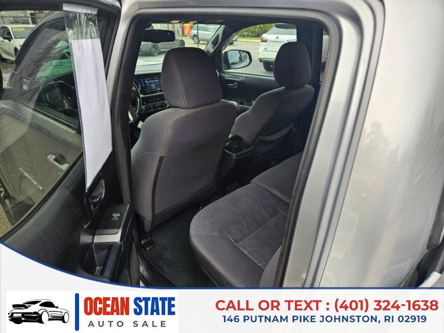 Used 2016 Toyota Tacoma TRD Sport w/ Premium & Technology Package AWD/4WD image 12