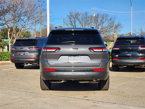 Certified 2025 Jeep Grand Cherokee L Altitude image 6