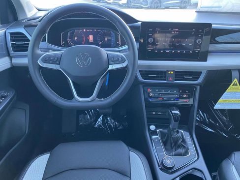 New 2026 Volkswagen Taos SEL AWD/4WD image 9