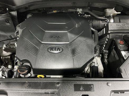 Used 2021 Kia Telluride S image 32