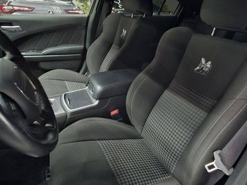 Used 2022 Dodge Charger Scat Pack RWD image 16