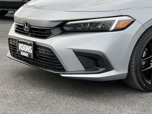 Used 2023 Honda Civic Sport image 27