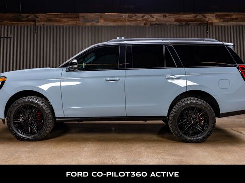 Used 2025 Ford Expedition Platinum w/ Stealth Performance Package image 6