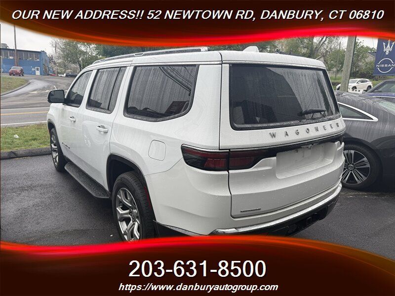 Used 2022 Jeep Wagoneer Series II AWD/4WD image 3
