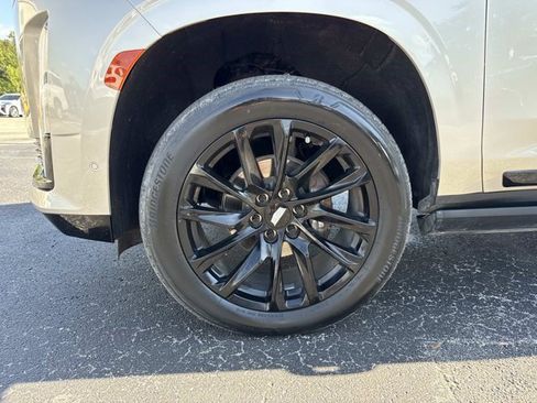 Certified 2024 Cadillac Escalade ESV Sport w/ LPO, ONYX Package AWD/4WD image 10