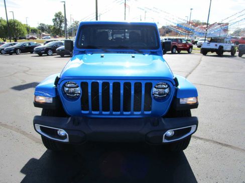 Certified 2021 Jeep Gladiator Sport image 3