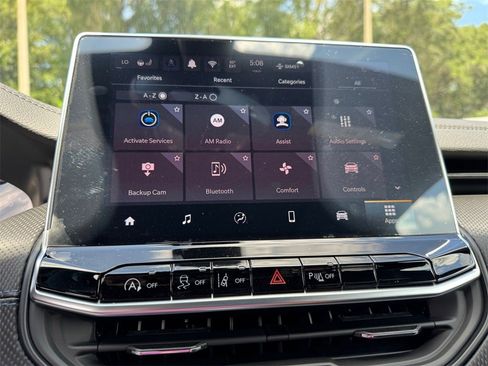 New 2025 Jeep Compass Limited w/ Sun & Sound Group image 30