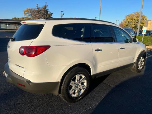 Used 2010 Chevrolet Traverse LT w/ Personal Connectivity Package image 13