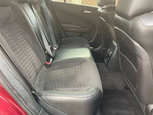 Used 2018 Dodge Charger R/T RWD image 14