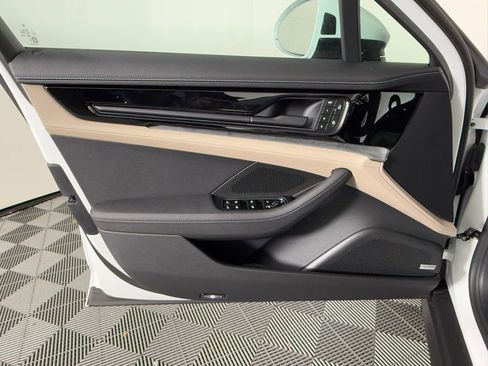 New 2026 Porsche Panamera image 25