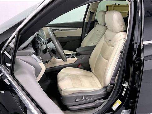 Used 2021 Cadillac XT5 Premium Luxury image 24