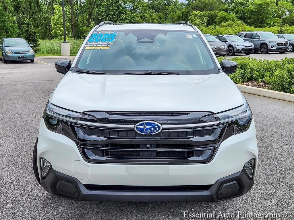 Used 2025 Subaru Forester Touring AWD/4WD image 4