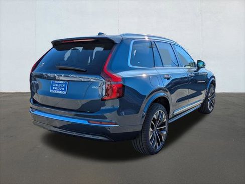New 2026 Volvo XC90 B6 Ultra image 2