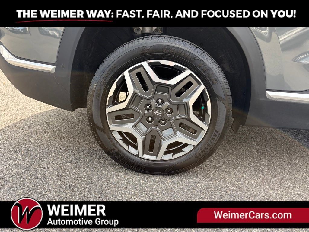 Used 2021 Hyundai Santa Fe Limited AWD/4WD image 13