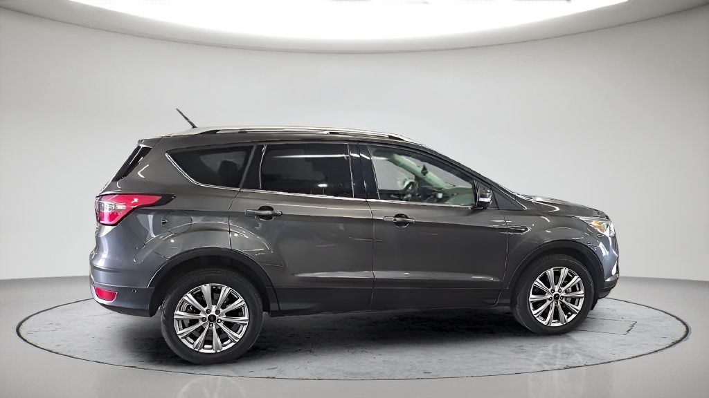 Used 2017 Ford Escape Titanium w/ Equipment Group 301A AWD/4WD image 4