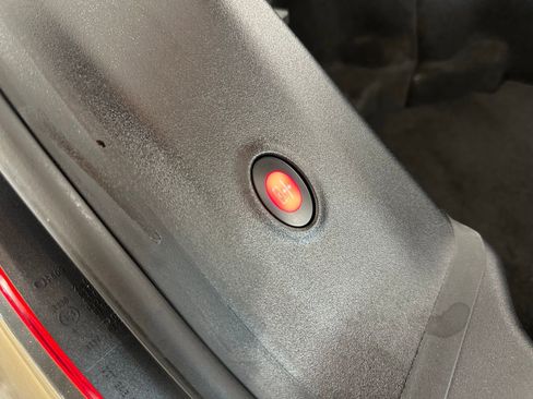 Used 2019 Mercedes-Benz SL 550 image 46