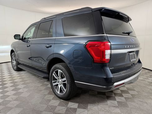 Used 2024 Ford Expedition XLT AWD/4WD image 3