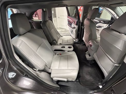 Used 2015 Toyota Highlander XLE AWD/4WD image 48