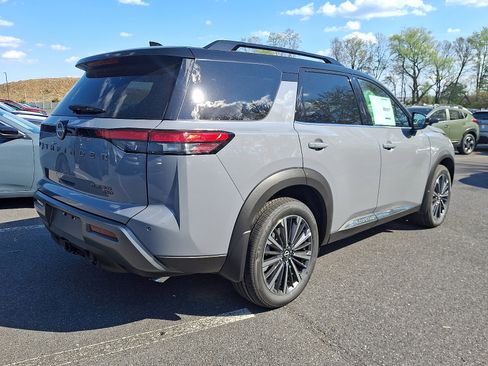 New 2026 Nissan Pathfinder Platinum AWD/4WD image 4