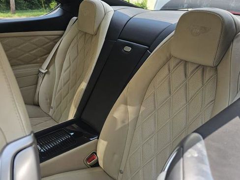 Used 2015 Bentley Continental GT image 11