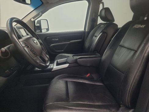 Used 2015 Nissan Titan PRO-4X w/ Pro-4x Luxury Package AWD/4WD image 17