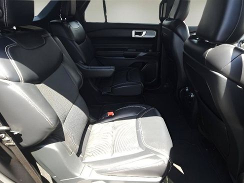 Used 2020 Ford Explorer ST AWD/4WD image 34