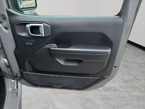 Used 2019 Jeep Wrangler Unlimited Rubicon image 13