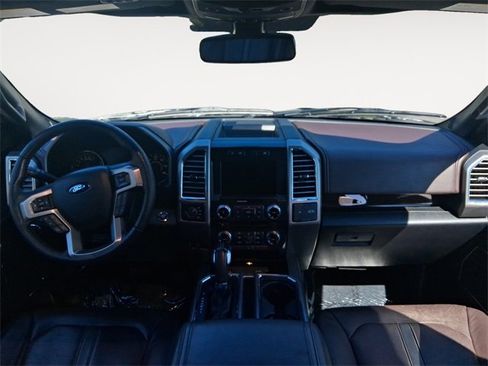 Used 2015 Ford F150 Platinum w/ Equipment Group 701A Luxury image 10