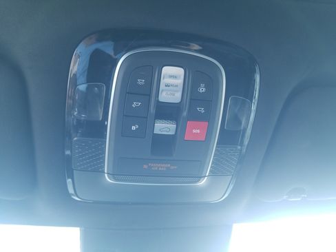 Used 2023 Hyundai Palisade Calligraphy image 19