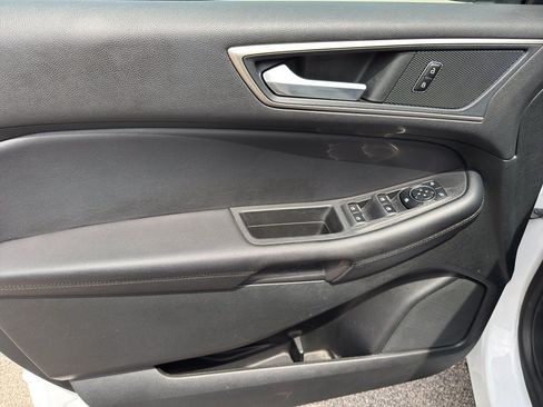 Used 2023 Ford Edge SEL AWD/4WD image 9