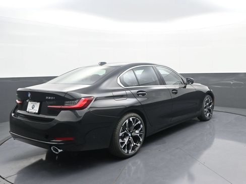 New 2026 BMW 330i xDrive Sedan w/ Premium Package AWD/4WD image 7