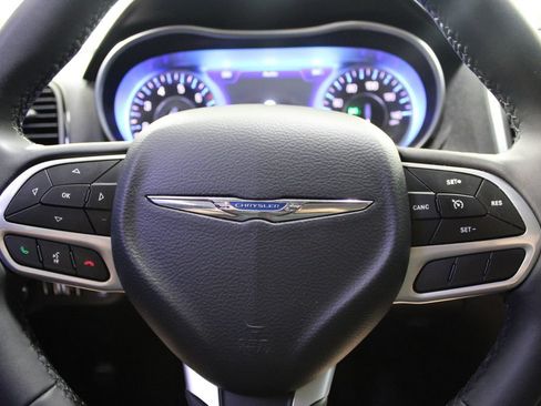 Used 2023 Chrysler 300 Touring L RWD image 23