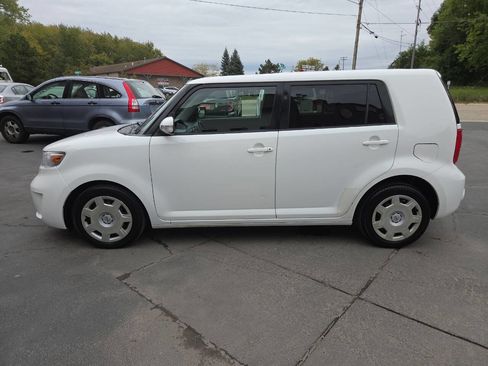 Used 2010 Scion xB Release Series 7.0 image 2